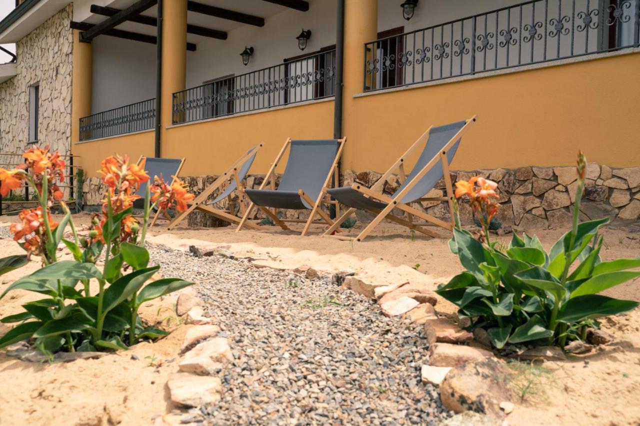 Anima Hotel Sardinia ฟลูมินิมัจจอเร ภายนอก รูปภาพ